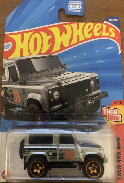 Land Rover Defender 90